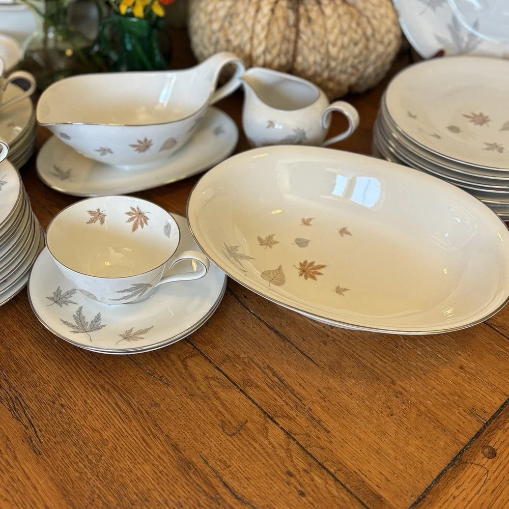 Heinrich Allure Anmut Bavaria Porcelain Gravy Boat 